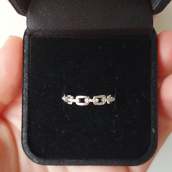 925 Sterling Silver Links Ring - Picture 2 of 8